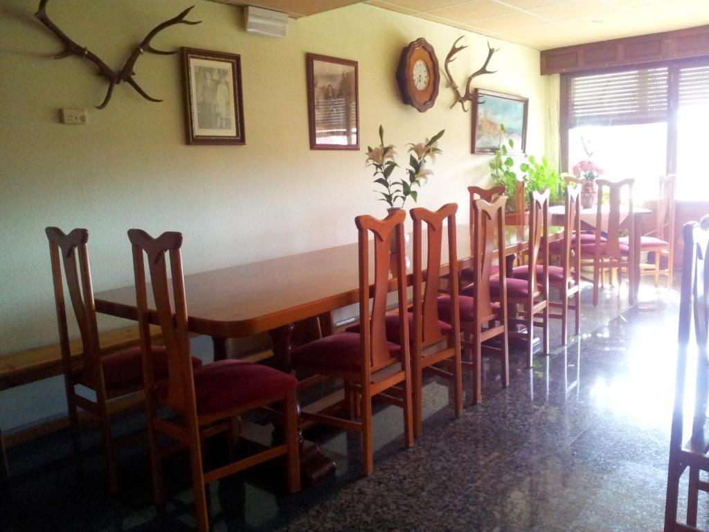 Hostal Casa Ramon Куинтанар де ла Сиера Екстериор снимка