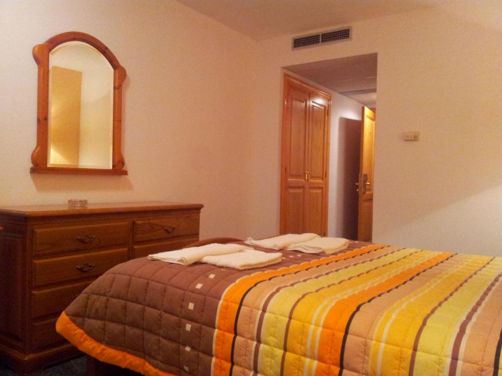 Hostal Casa Ramon Куинтанар де ла Сиера Стая снимка